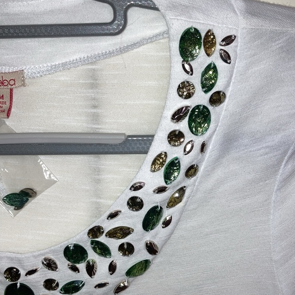 Reba size medium white 3/4 sleeve blouse - Picture 4 of 7